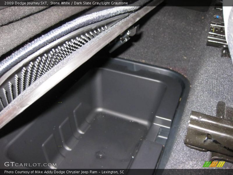Stone White / Dark Slate Gray/Light Graystone 2009 Dodge Journey SXT