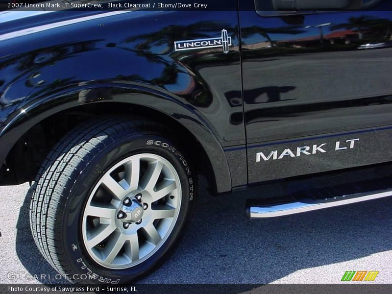 Black Clearcoat / Ebony/Dove Grey 2007 Lincoln Mark LT SuperCrew