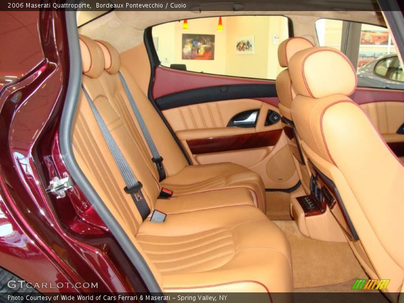 Bordeaux Pontevecchio / Cuoio 2006 Maserati Quattroporte