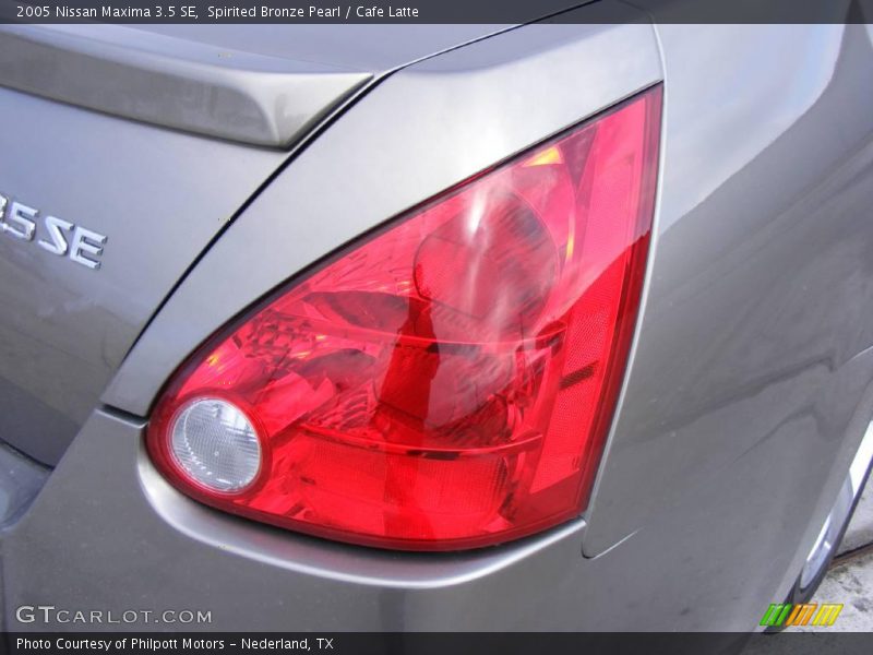 Spirited Bronze Pearl / Cafe Latte 2005 Nissan Maxima 3.5 SE