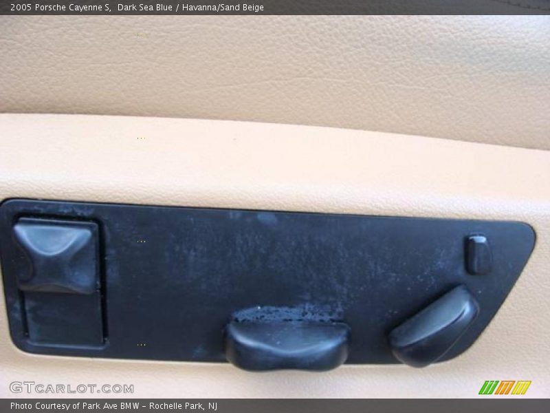 Dark Sea Blue / Havanna/Sand Beige 2005 Porsche Cayenne S