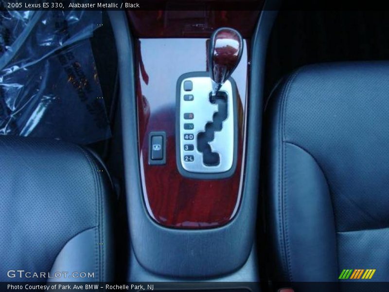 Alabaster Metallic / Black 2005 Lexus ES 330