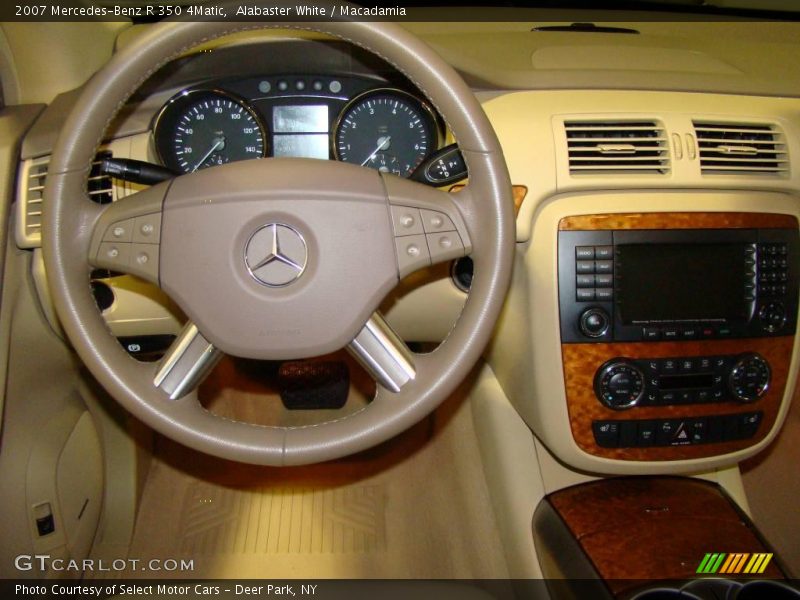 Alabaster White / Macadamia 2007 Mercedes-Benz R 350 4Matic