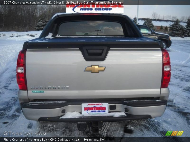 Silver Birch Metallic / Dark Titanium/Light Titanium 2007 Chevrolet Avalanche LT 4WD