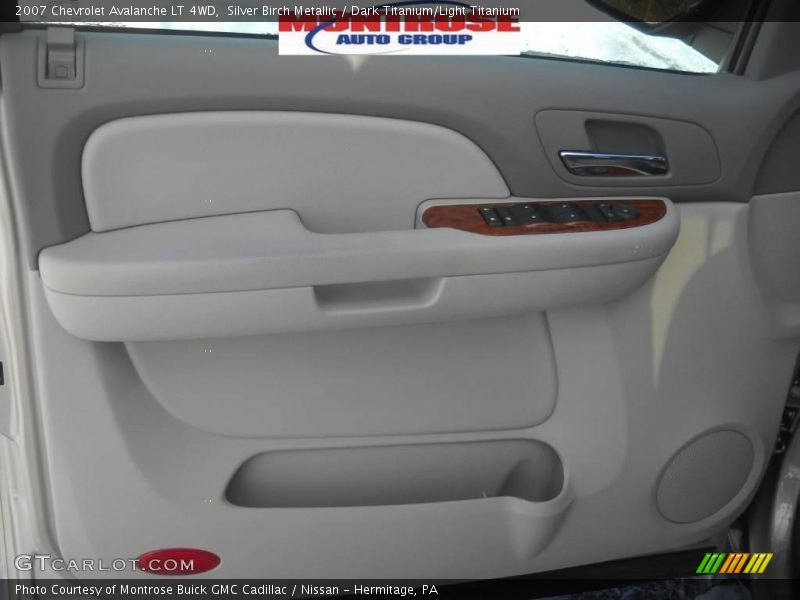 Silver Birch Metallic / Dark Titanium/Light Titanium 2007 Chevrolet Avalanche LT 4WD