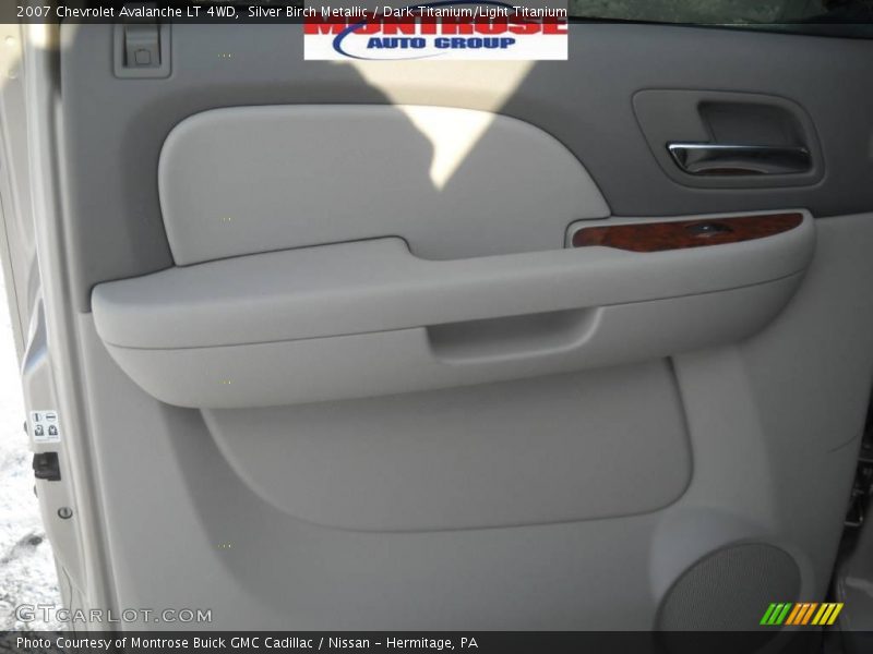 Silver Birch Metallic / Dark Titanium/Light Titanium 2007 Chevrolet Avalanche LT 4WD