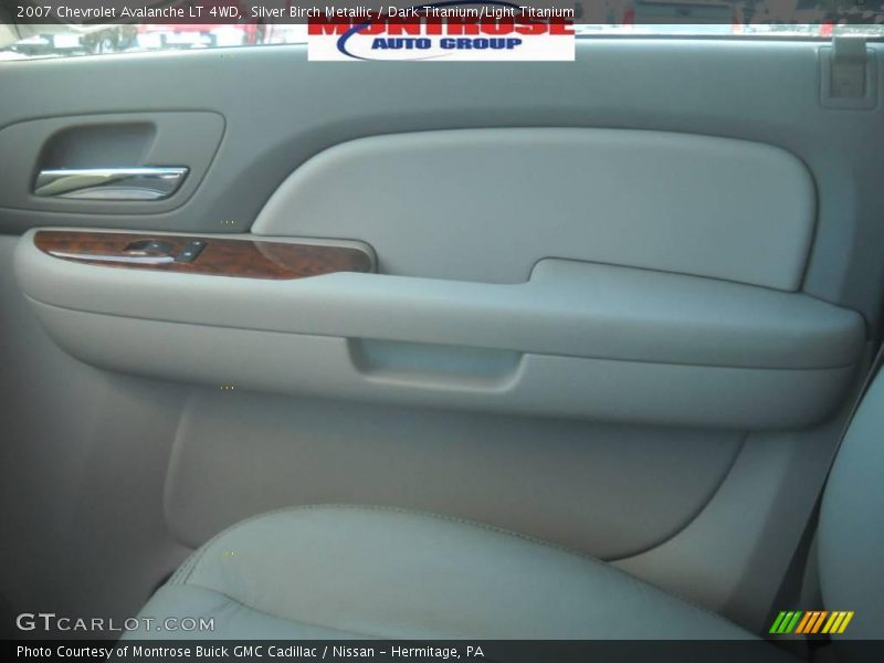 Silver Birch Metallic / Dark Titanium/Light Titanium 2007 Chevrolet Avalanche LT 4WD
