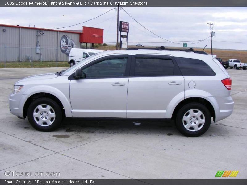 Bright Silver Metallic / Dark Slate Gray/Light Graystone 2009 Dodge Journey SE