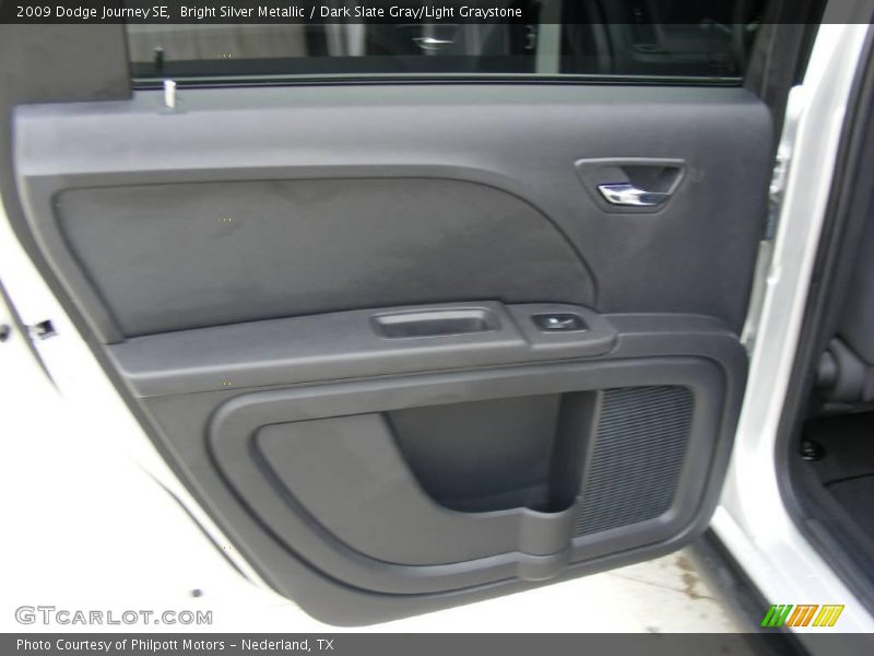 Bright Silver Metallic / Dark Slate Gray/Light Graystone 2009 Dodge Journey SE