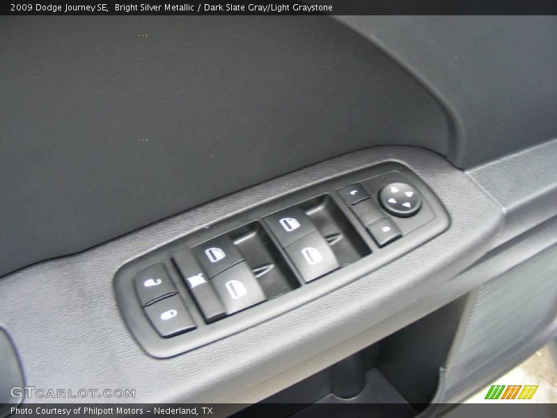 Bright Silver Metallic / Dark Slate Gray/Light Graystone 2009 Dodge Journey SE