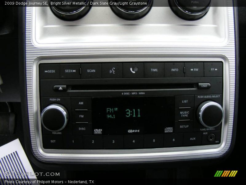 Bright Silver Metallic / Dark Slate Gray/Light Graystone 2009 Dodge Journey SE