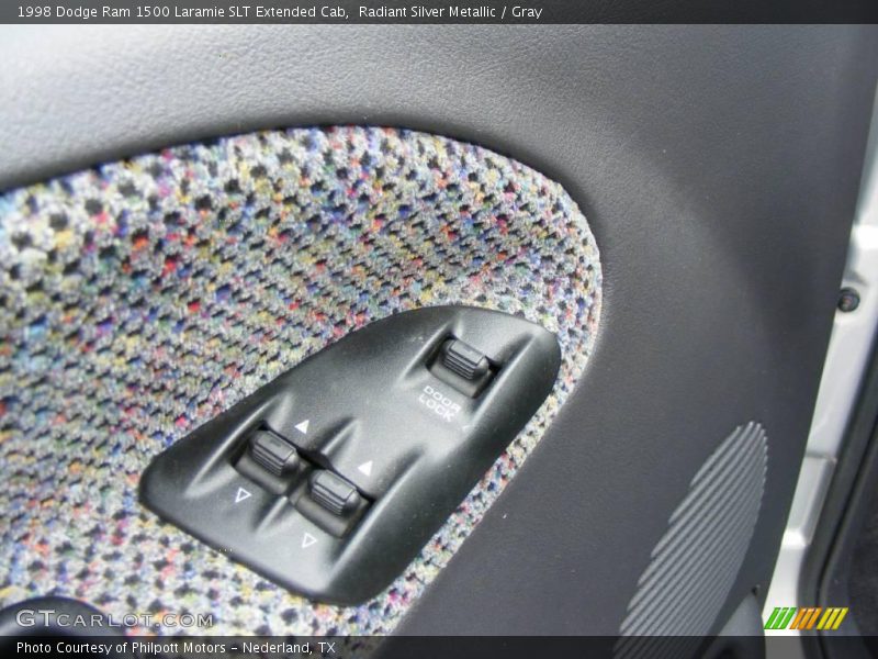 Radiant Silver Metallic / Gray 1998 Dodge Ram 1500 Laramie SLT Extended Cab
