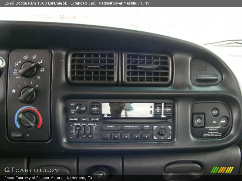 Radiant Silver Metallic / Gray 1998 Dodge Ram 1500 Laramie SLT Extended Cab