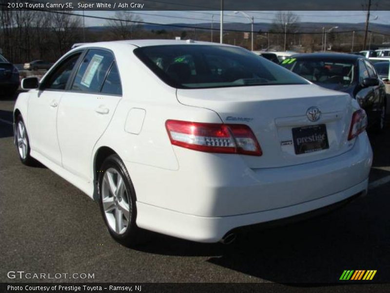 Super White / Ash Gray 2010 Toyota Camry SE
