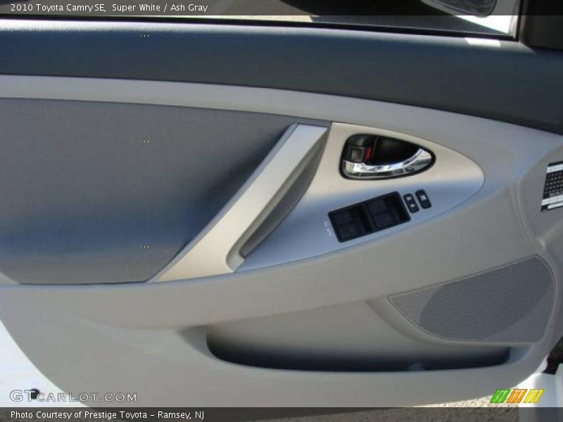 Super White / Ash Gray 2010 Toyota Camry SE