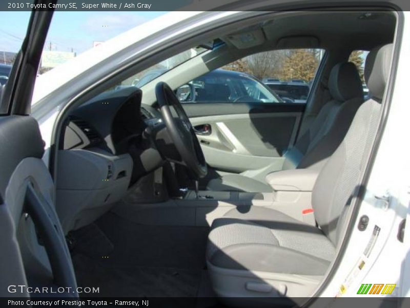 Super White / Ash Gray 2010 Toyota Camry SE