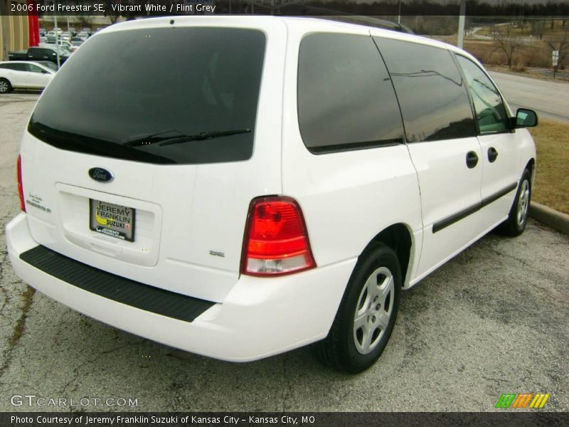 Vibrant White / Flint Grey 2006 Ford Freestar SE