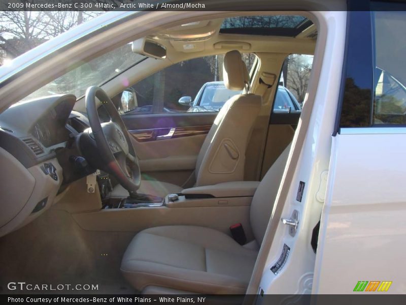 Arctic White / Almond/Mocha 2009 Mercedes-Benz C 300 4Matic