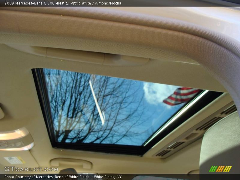 Arctic White / Almond/Mocha 2009 Mercedes-Benz C 300 4Matic