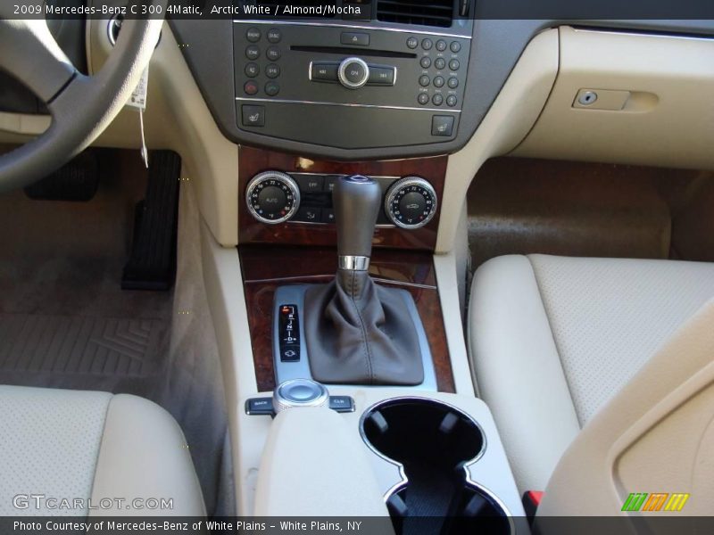 Arctic White / Almond/Mocha 2009 Mercedes-Benz C 300 4Matic