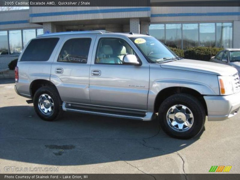 Quicksilver / Shale 2005 Cadillac Escalade AWD