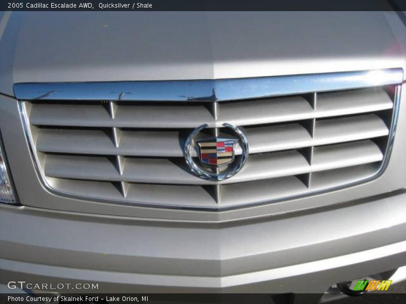 Quicksilver / Shale 2005 Cadillac Escalade AWD