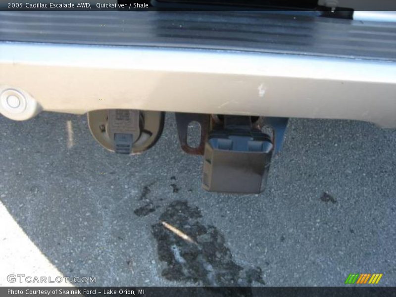 Quicksilver / Shale 2005 Cadillac Escalade AWD