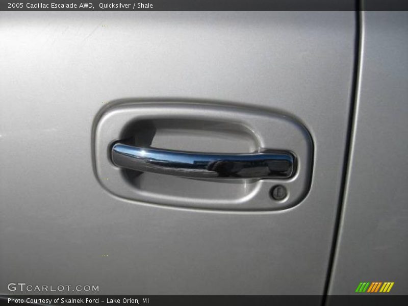 Quicksilver / Shale 2005 Cadillac Escalade AWD