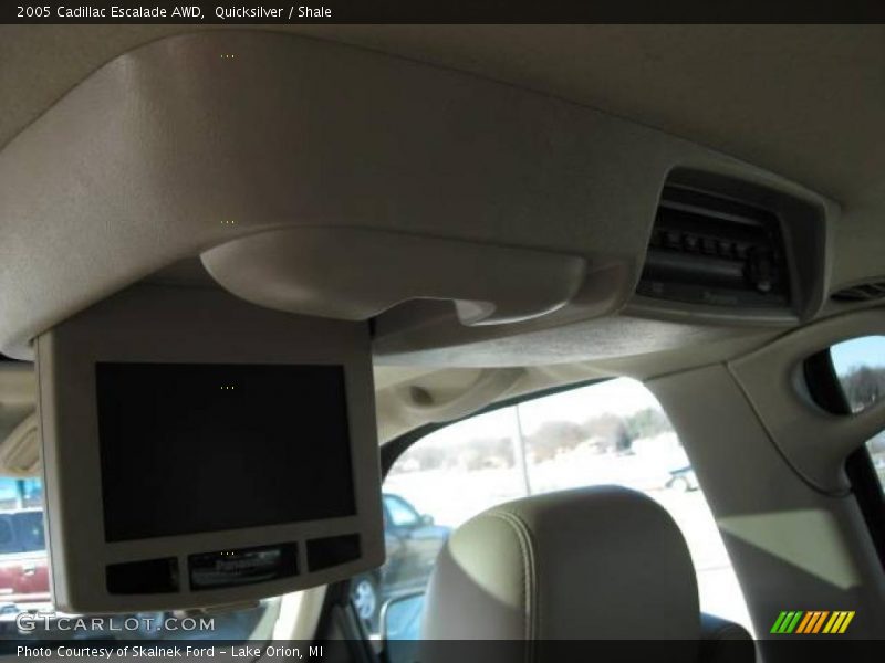 Quicksilver / Shale 2005 Cadillac Escalade AWD