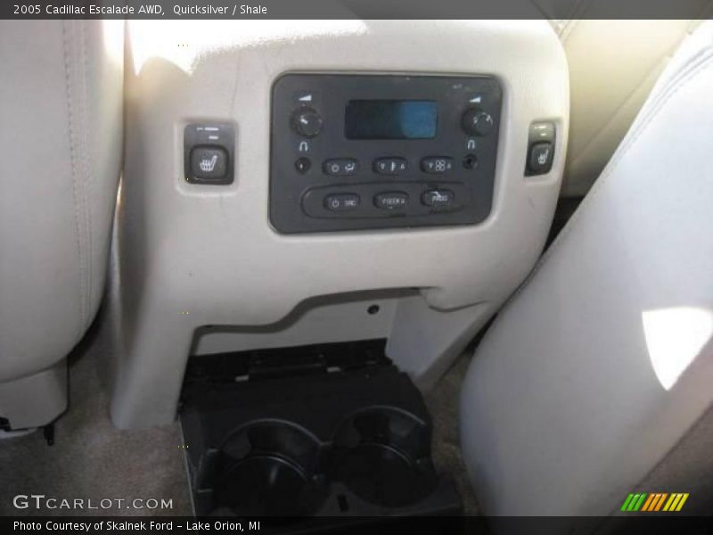 Quicksilver / Shale 2005 Cadillac Escalade AWD