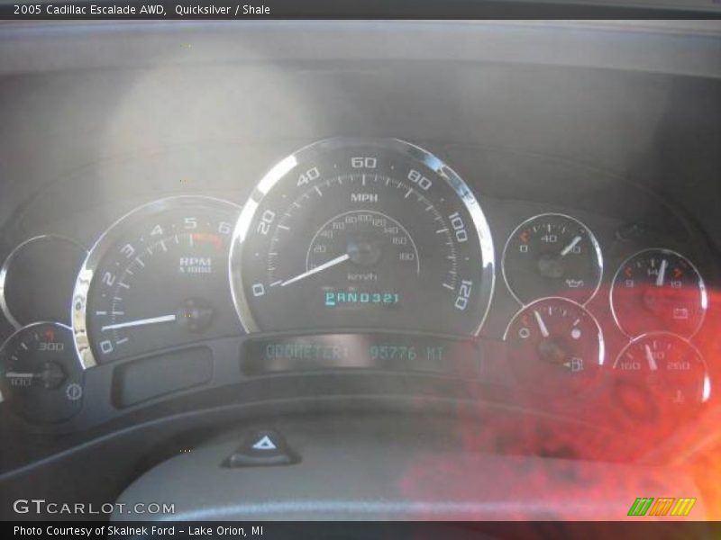 Quicksilver / Shale 2005 Cadillac Escalade AWD