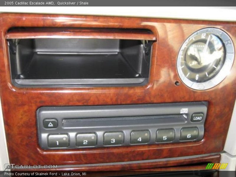 Quicksilver / Shale 2005 Cadillac Escalade AWD