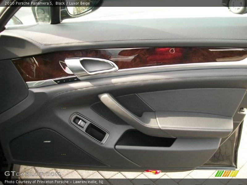 Black / Luxor Beige 2010 Porsche Panamera S