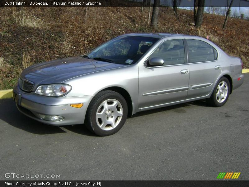 Titanium Metallic / Graphite 2001 Infiniti I 30 Sedan