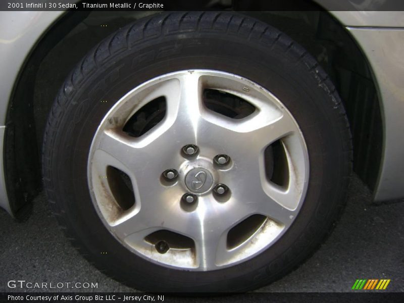 Titanium Metallic / Graphite 2001 Infiniti I 30 Sedan