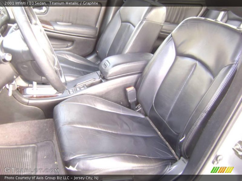 Titanium Metallic / Graphite 2001 Infiniti I 30 Sedan
