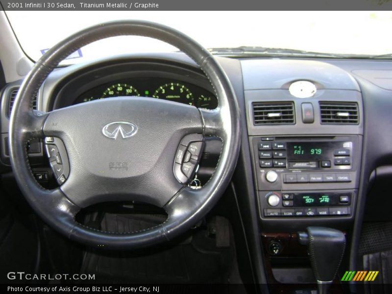 Titanium Metallic / Graphite 2001 Infiniti I 30 Sedan