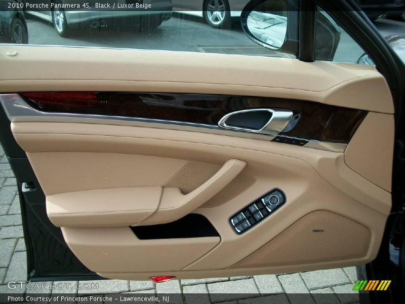 Black / Luxor Beige 2010 Porsche Panamera 4S