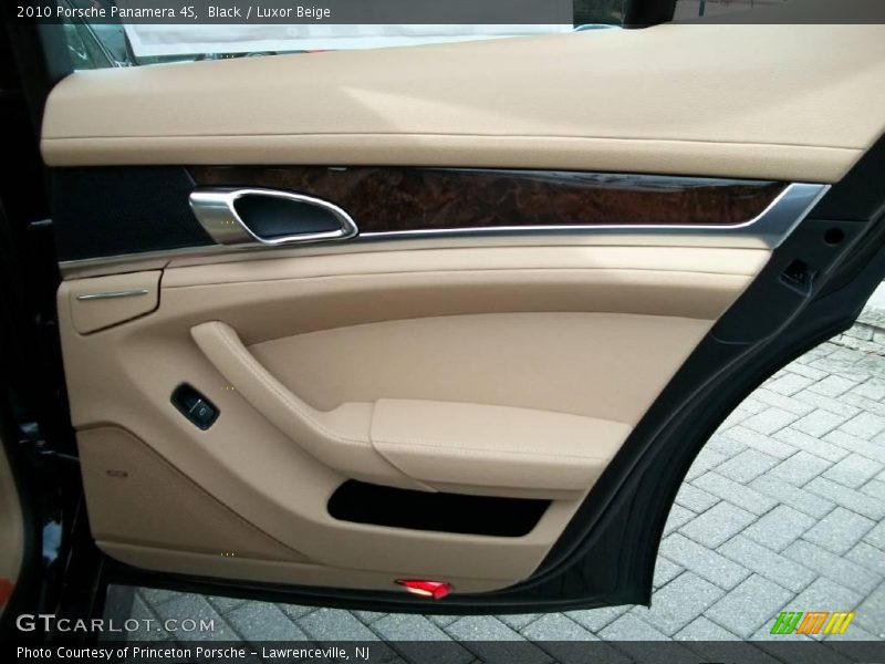 Black / Luxor Beige 2010 Porsche Panamera 4S