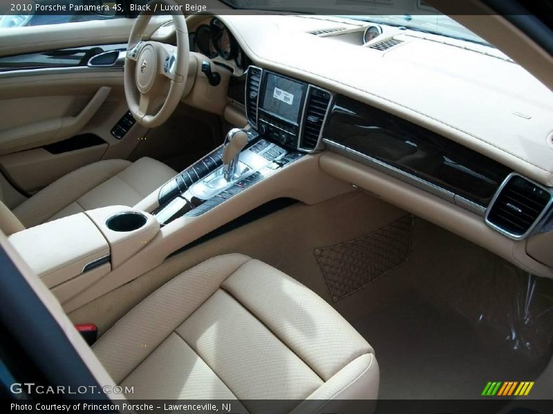 Black / Luxor Beige 2010 Porsche Panamera 4S