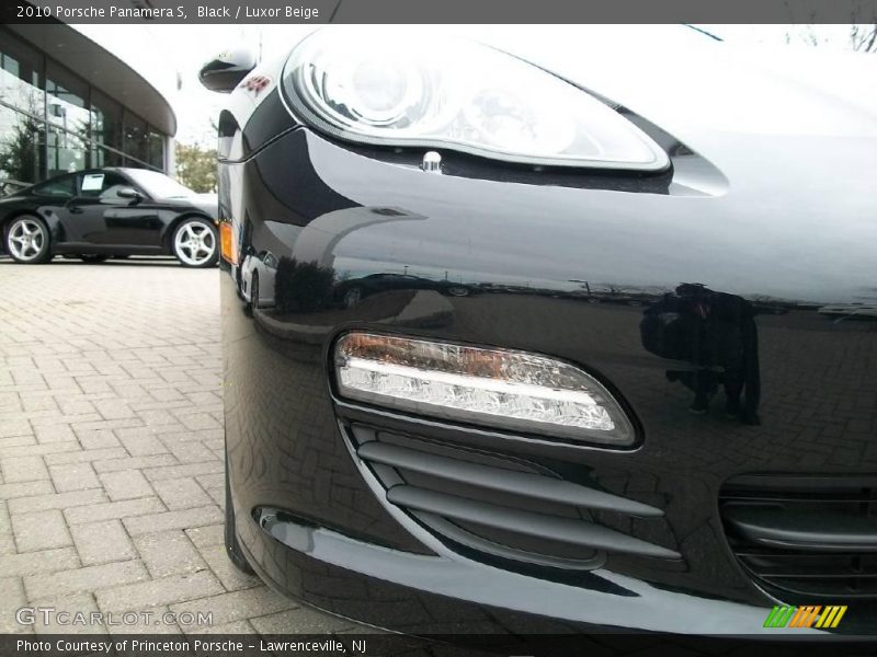 Black / Luxor Beige 2010 Porsche Panamera S