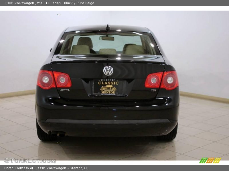 Black / Pure Beige 2006 Volkswagen Jetta TDI Sedan