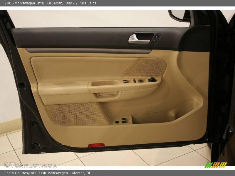 Black / Pure Beige 2006 Volkswagen Jetta TDI Sedan