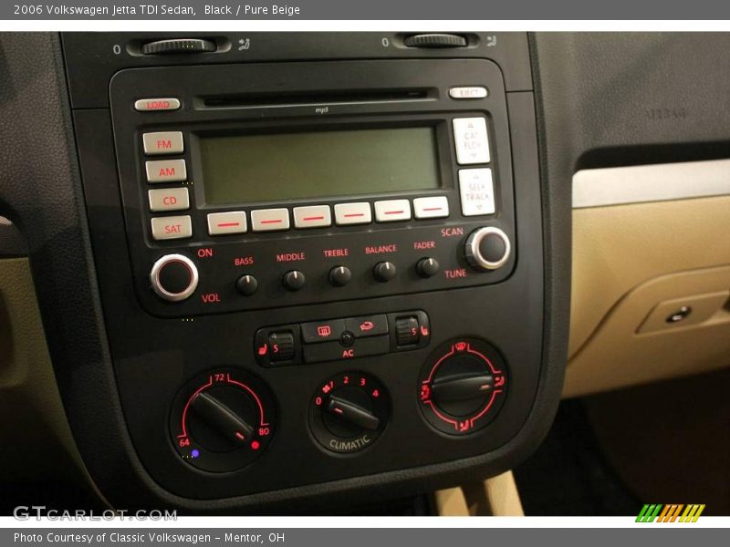 Black / Pure Beige 2006 Volkswagen Jetta TDI Sedan