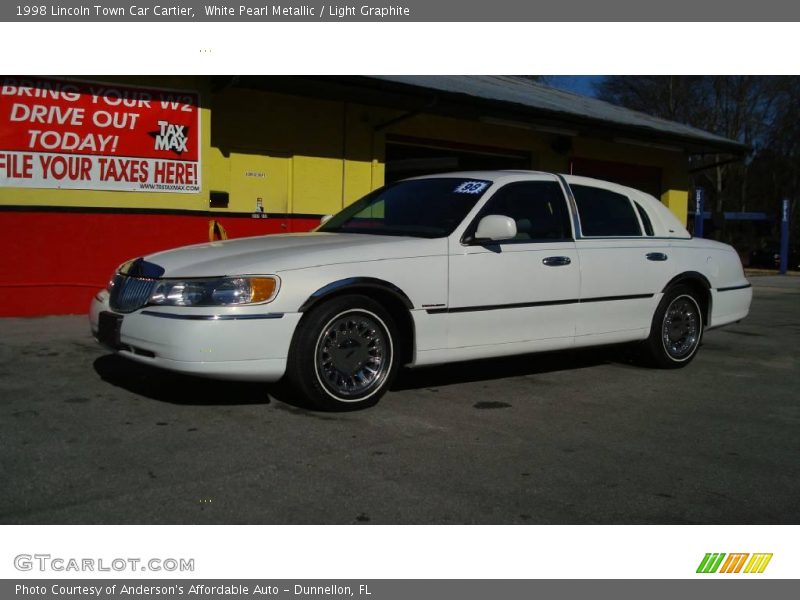 White Pearl Metallic / Light Graphite 1998 Lincoln Town Car Cartier