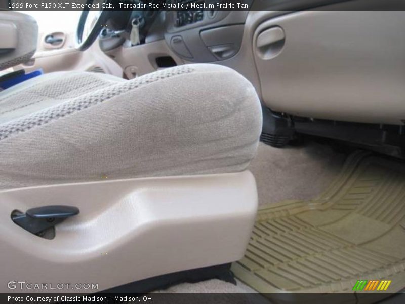 Toreador Red Metallic / Medium Prairie Tan 1999 Ford F150 XLT Extended Cab