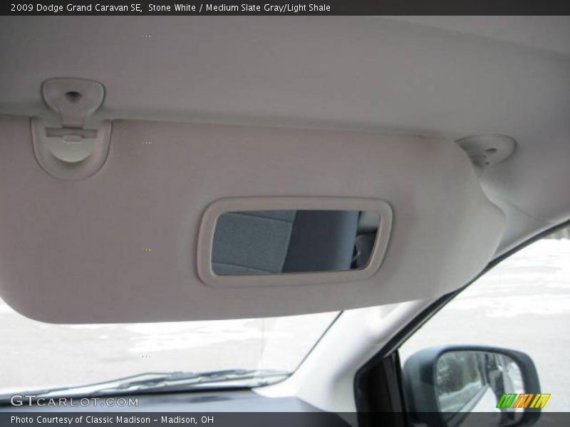 Stone White / Medium Slate Gray/Light Shale 2009 Dodge Grand Caravan SE
