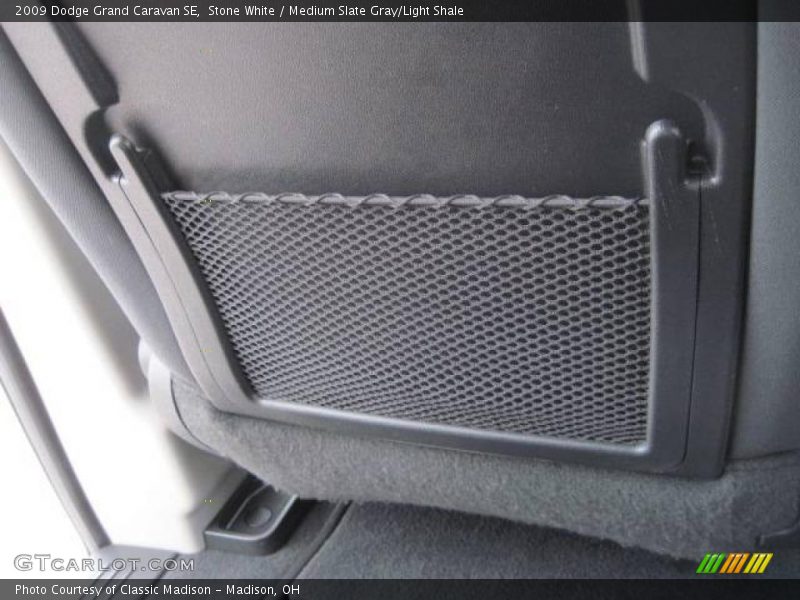 Stone White / Medium Slate Gray/Light Shale 2009 Dodge Grand Caravan SE