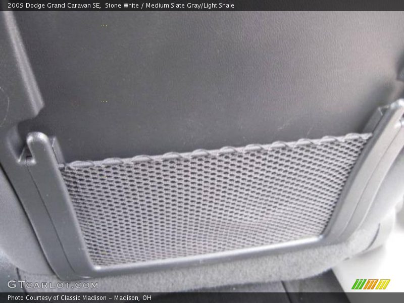 Stone White / Medium Slate Gray/Light Shale 2009 Dodge Grand Caravan SE