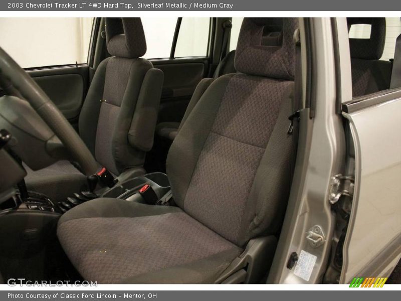 Silverleaf Metallic / Medium Gray 2003 Chevrolet Tracker LT 4WD Hard Top